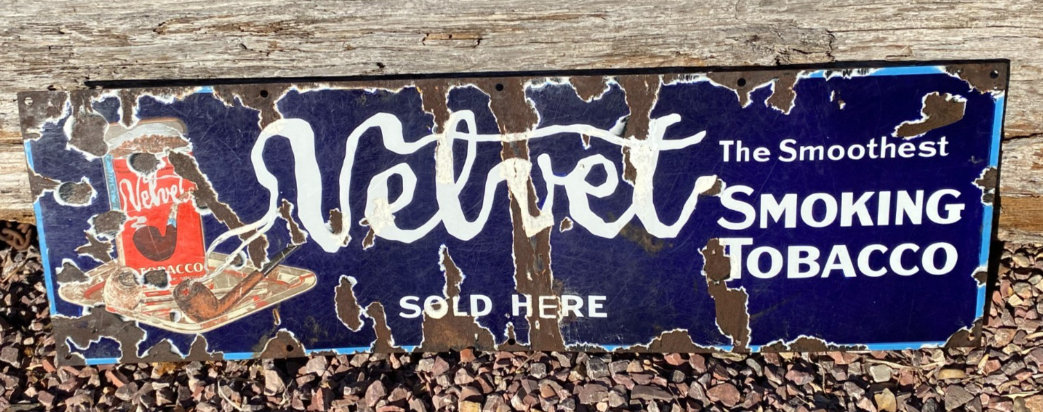 SCARCE 1920s BLUE VELVET PIPE SMOKING TOBACCO PORCELAIN DEALER SIGN GAS