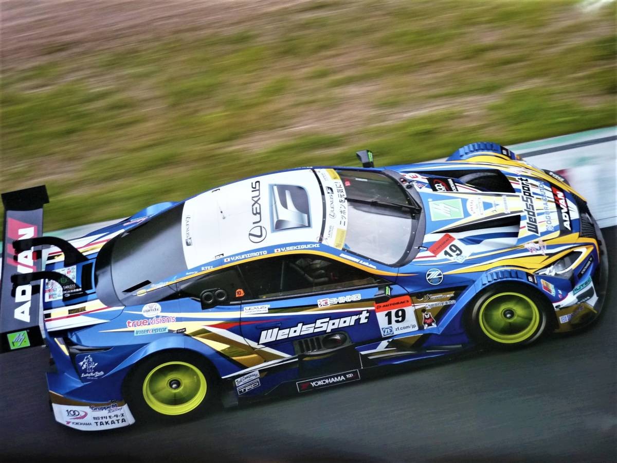 Poster 2017 Super GT Toyota Lexus WedsSport ADVAN LC500 LEXUS Racing Seki / Kuni Poster 2017 Super GT Toyota Lexus WedsSport ADVAN LC500 LEXUS Racing Seki / Kuni