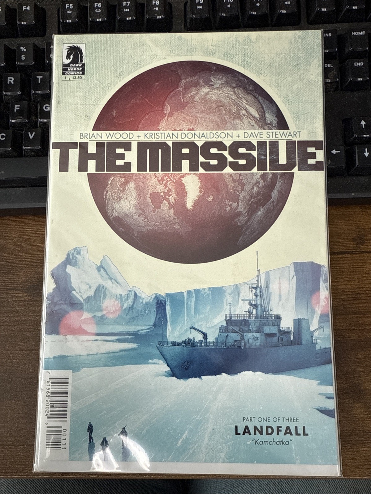 The Massive #1 (Dark Horse Comics June 2012) The Massive #1 (Dark Horse Comics June 2012)