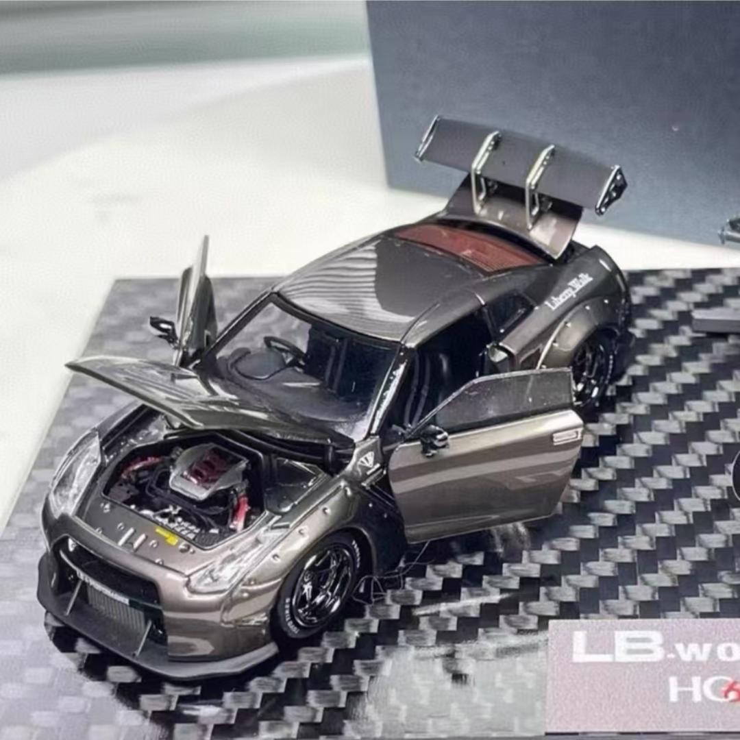 【HG64】1/64 Nissan R35 LBWK (Electroplated Pearl Gray)