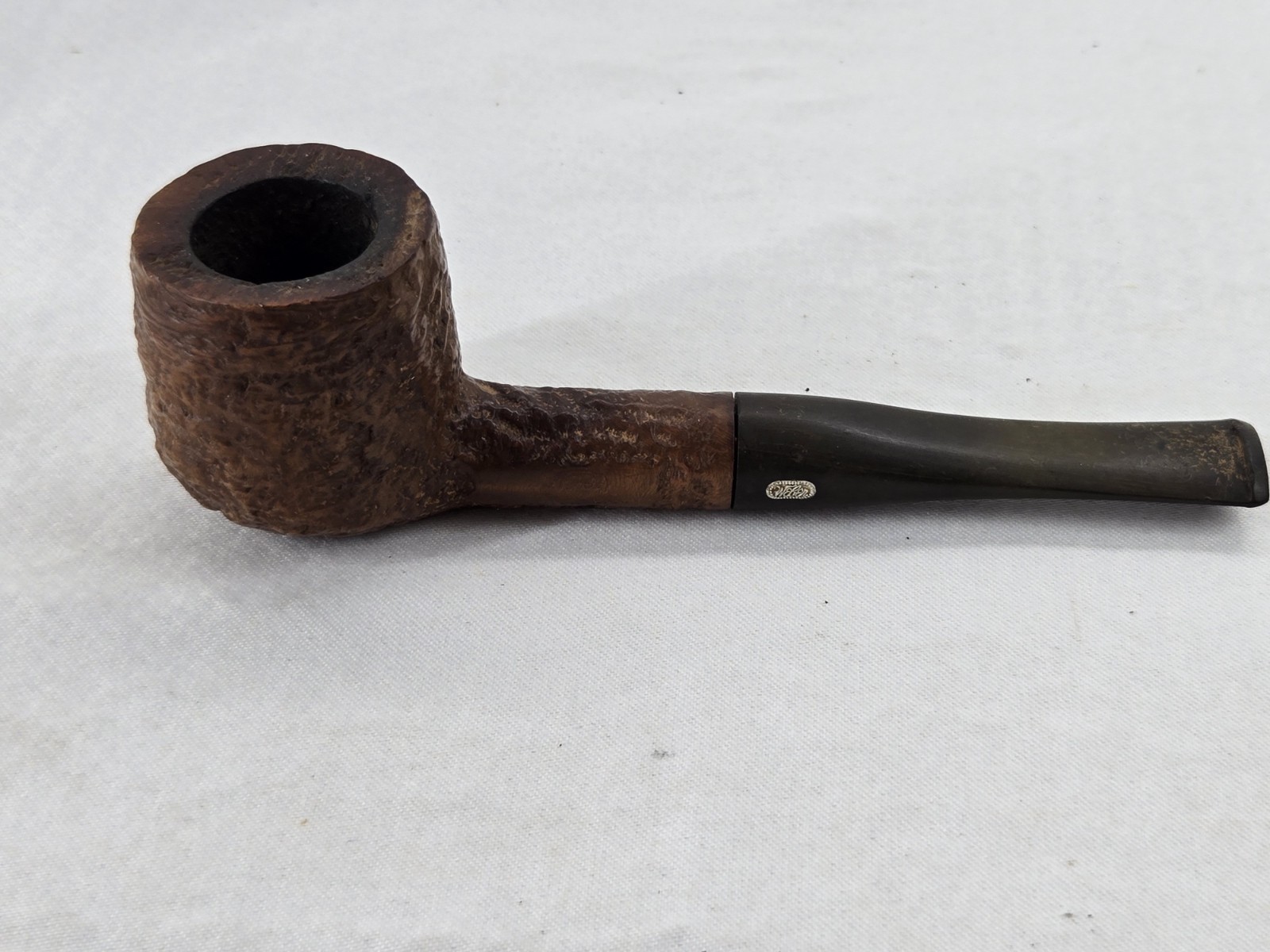 Veler tobacco pipe with a \ Veler tobacco pipe with a \