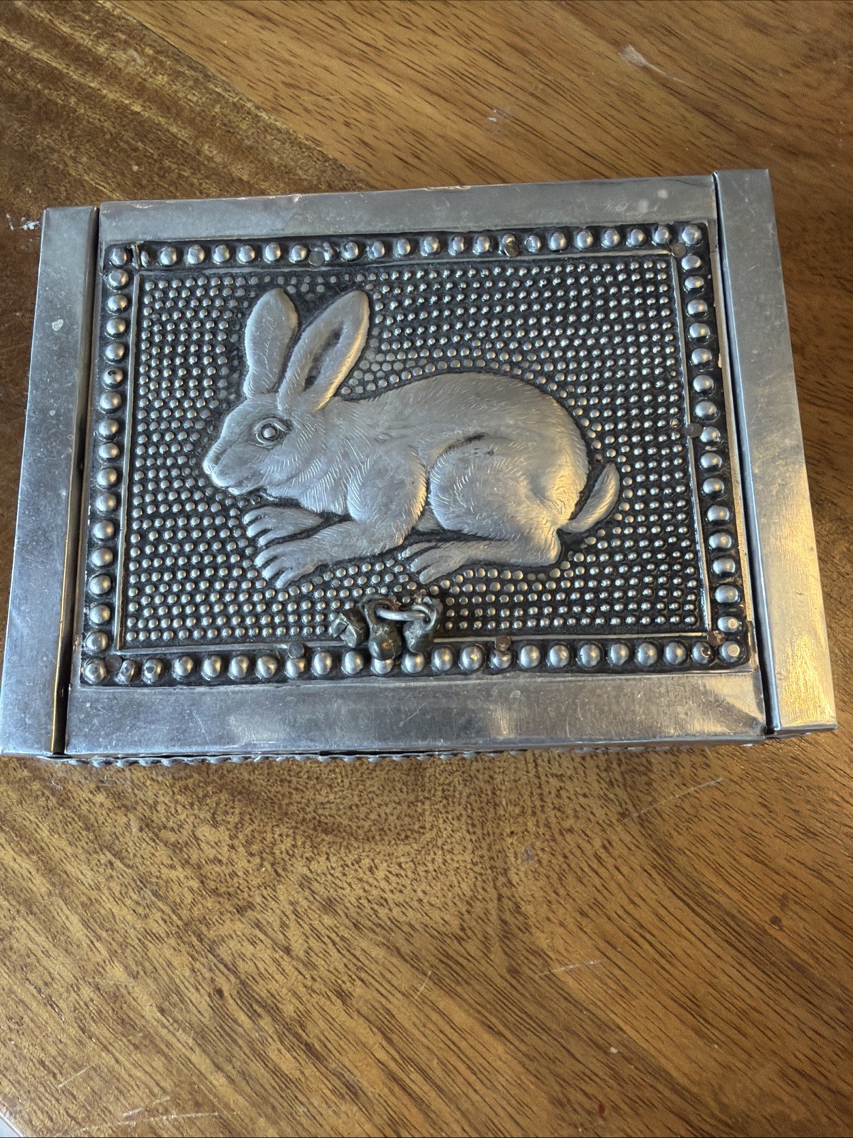 pewter bunny box