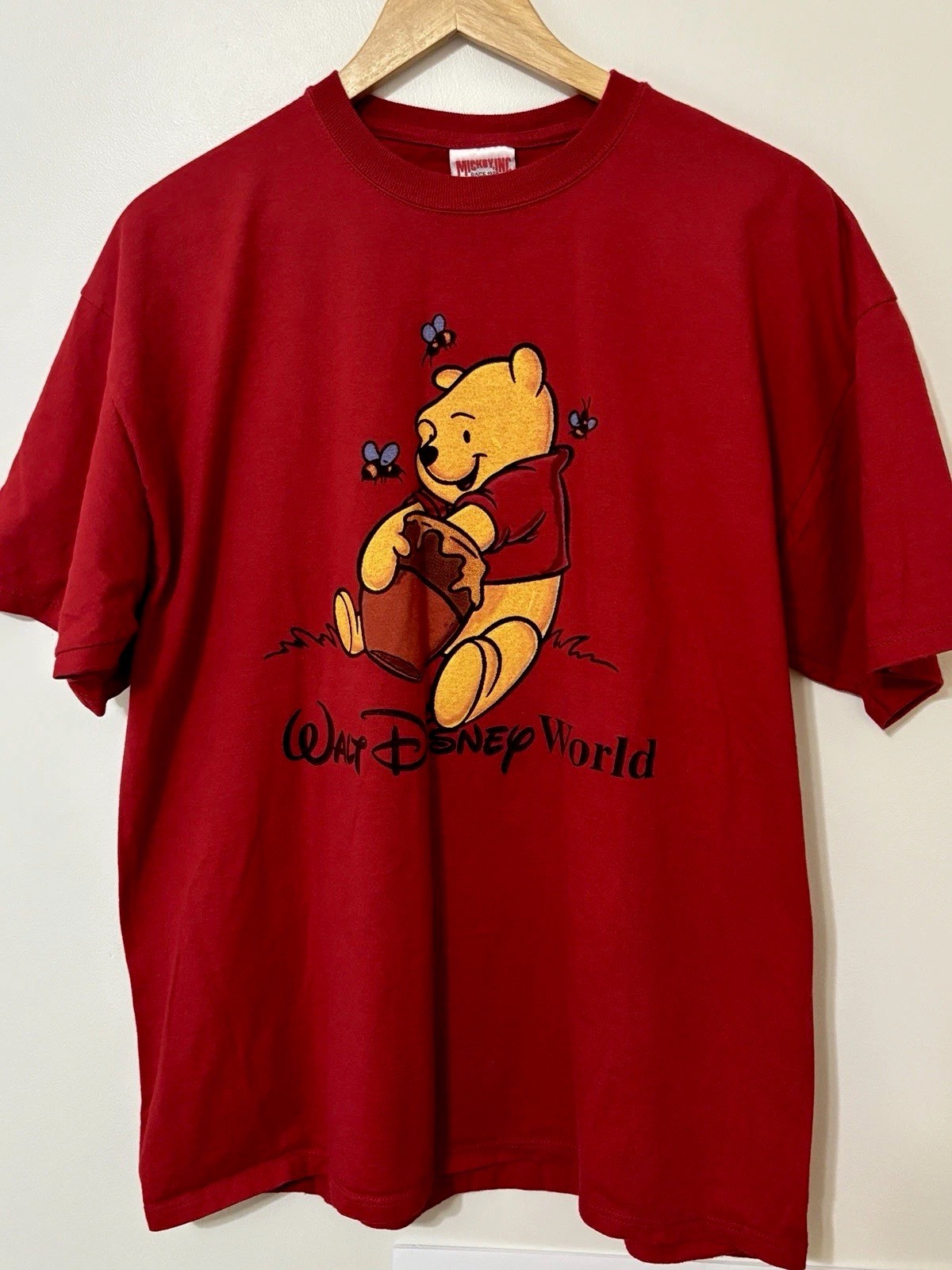 Vintage Walt Disney World Winnie the Pooh T Shirt Large Red Mickey Inc USA Honey