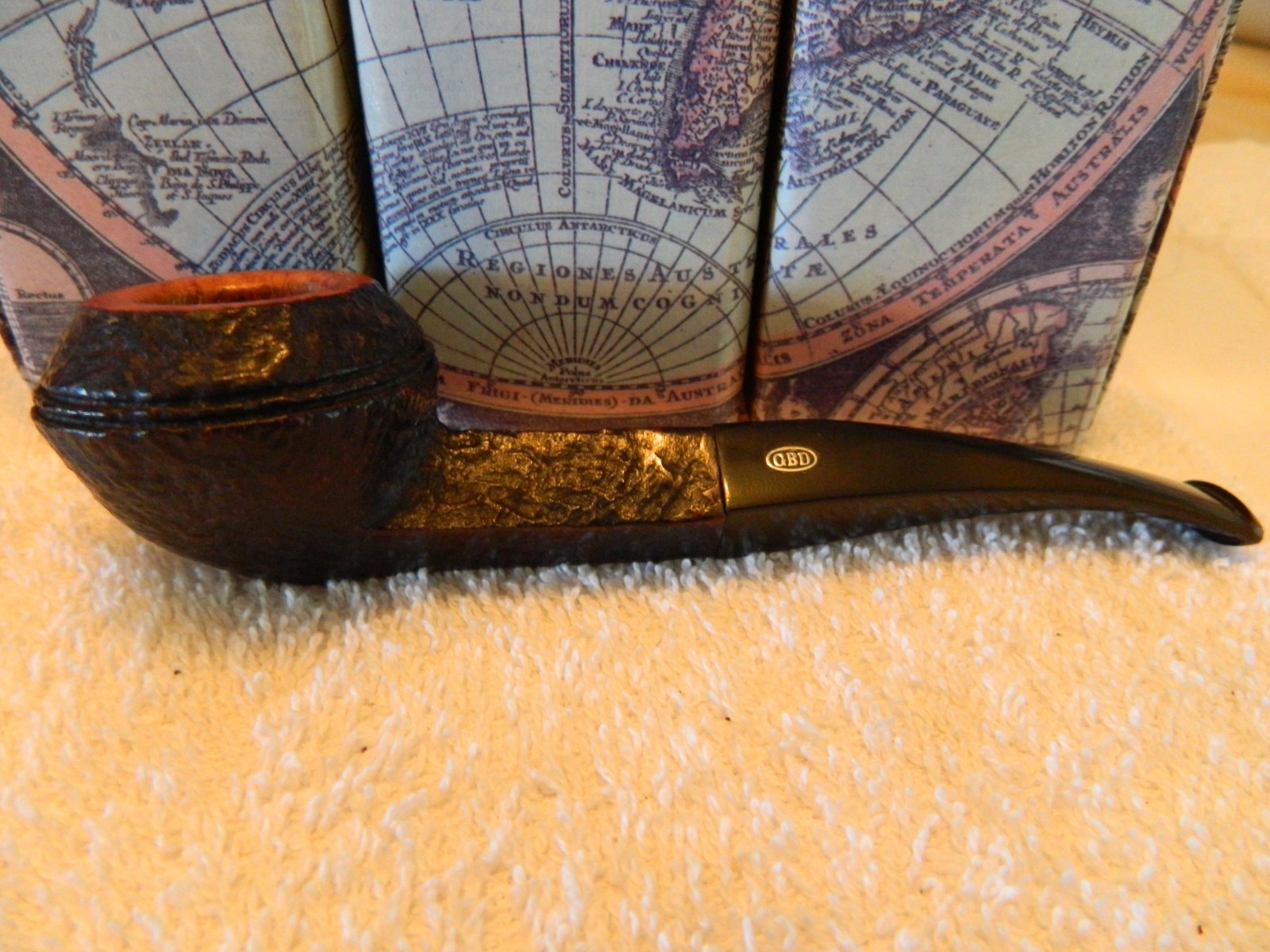 ESTATE PIPE GBD PREHISTORIC,9282 ,BULLDOG, LONDON ENGLAND ,USED