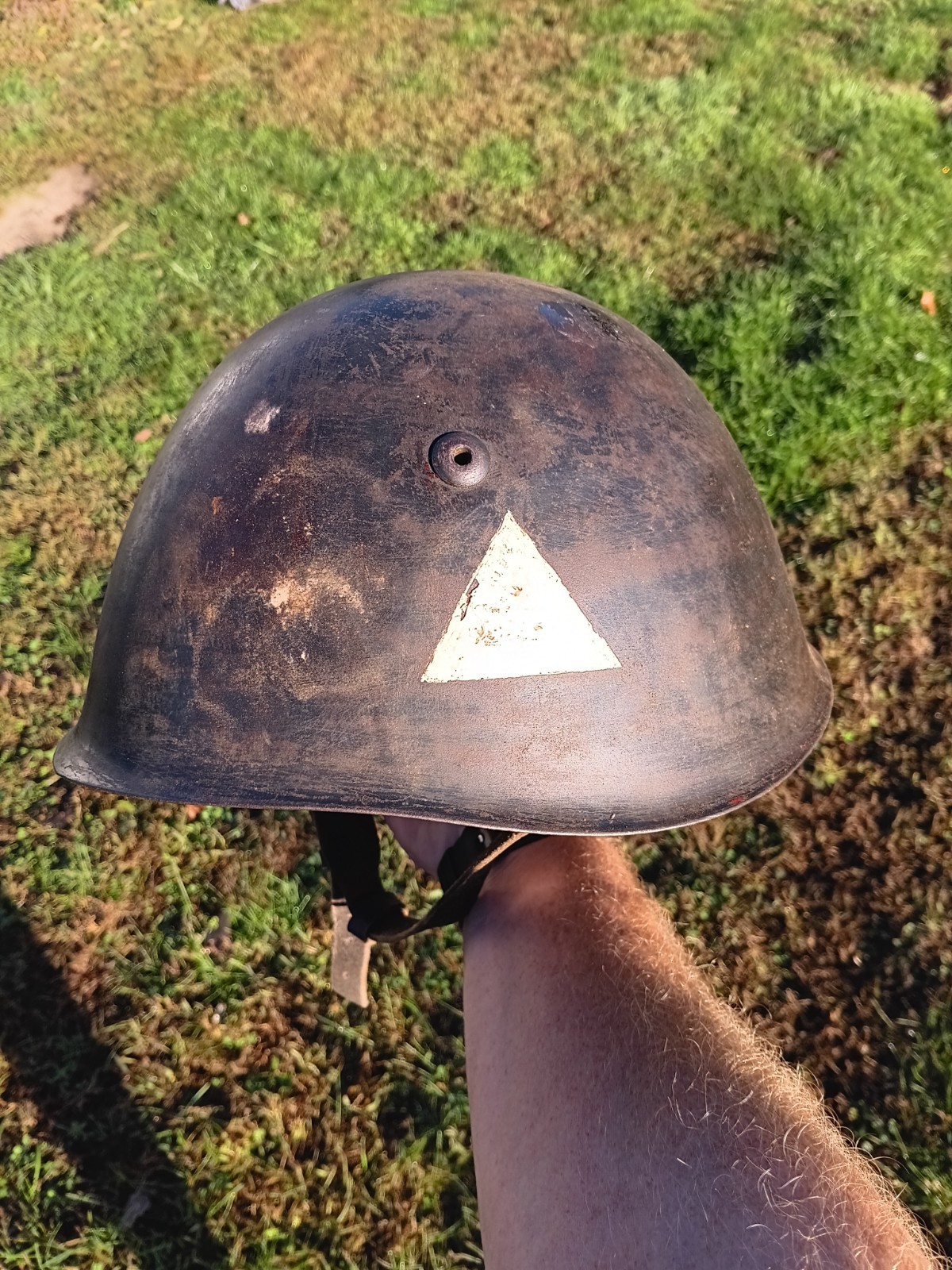 WW2 Italian Helmet With Decal & Liner