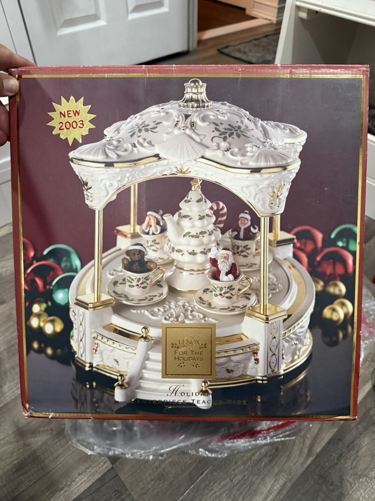 Lenox 2003 Holiday Christmas tea cup Carousel Ride Mint Condition Read Desc Lenox 2003 Holiday Christmas tea cup Carousel Ride Mint Condition Read Desc