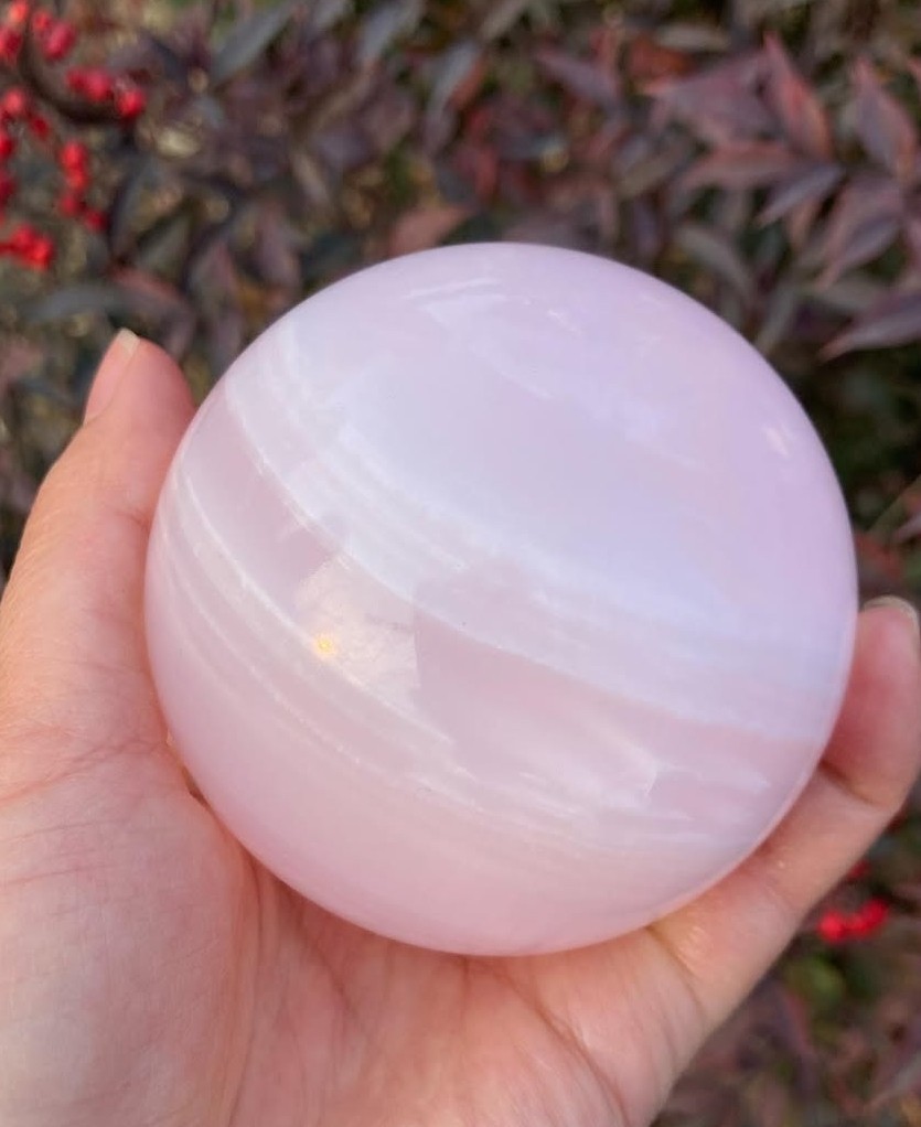 700gram Pink Mangano Calcite Sphere UV Reactive Glows Under UV Light Reactive 