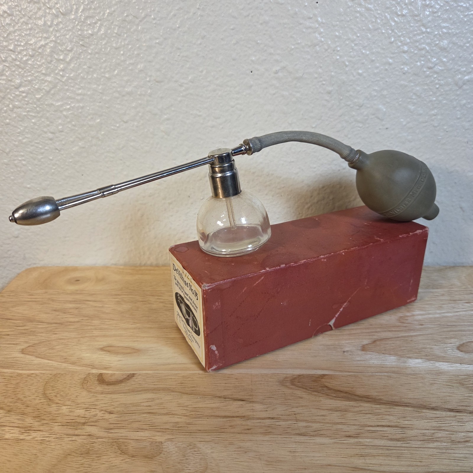 Vintage DeVilbiss No. 15 Glass Atomizer W/ Rubber Bulb & Original Box