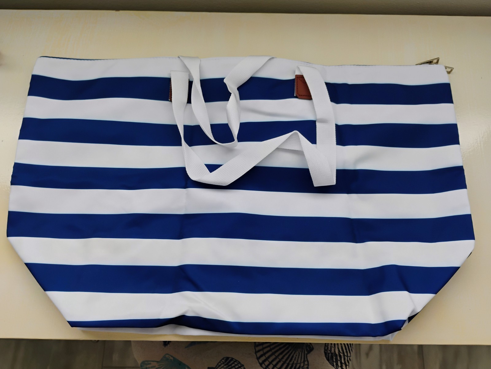 Royal Caribbean Tote Bag w/White Handle (W 22\' H 14\ Royal Caribbean Tote Bag w/White Handle (W 22\' H 14\
