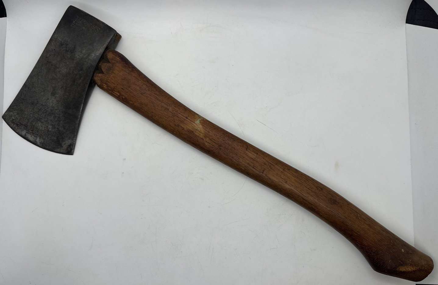 ORIGINAL VINTAGE MARBLES NO. 10 CAMP AXE WITH NAIL PULLER GLADSTONE MICHIGAN