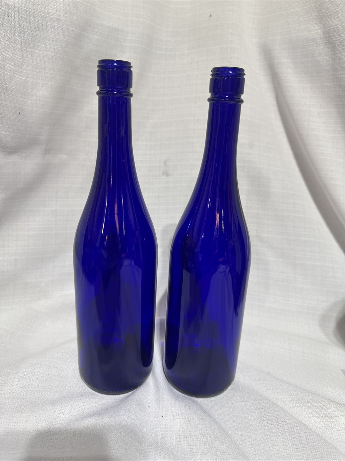 Pair Of Empty 750ml Cobalt Blue Glass Bordeaux Wine Bottles Crafts Decor Screw
