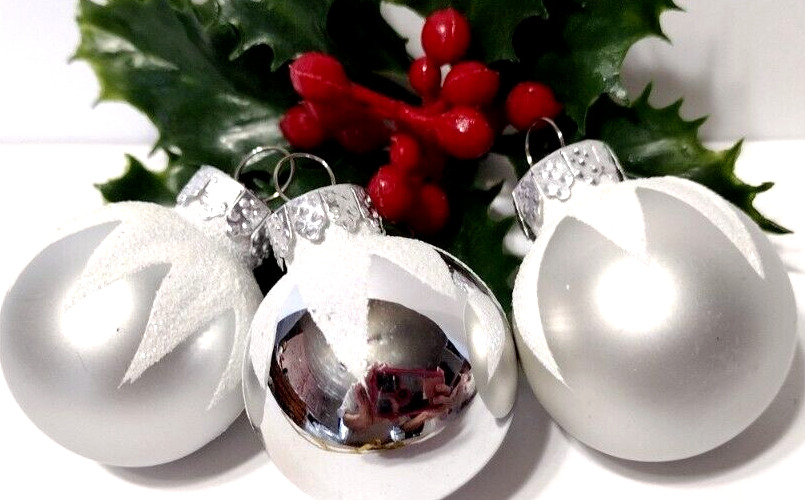 Vtg Mini Christmas Ornaments Mercury Glass Lot of 3 SILVER Mica Snow tops snY3