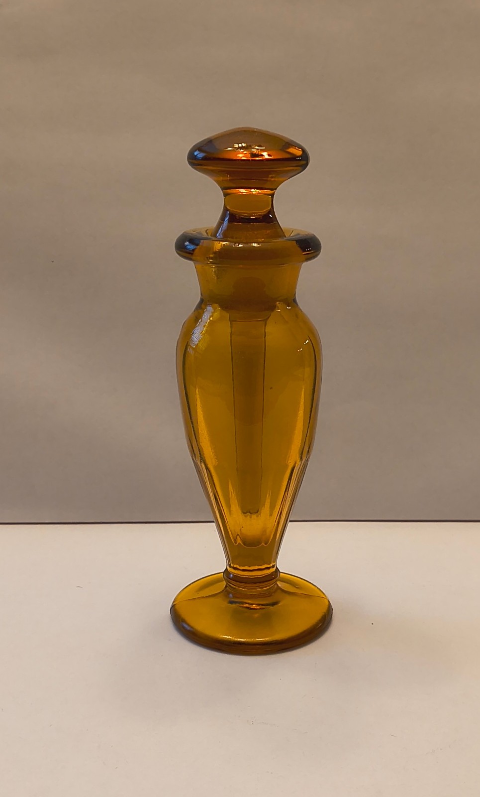 Antique 1930s New Martinsville Brand Amber/Topaz Perfume Bottle with Stopper Antique 1930s New Martinsville Brand Amber/Topaz Perfume Bottle with Stopper