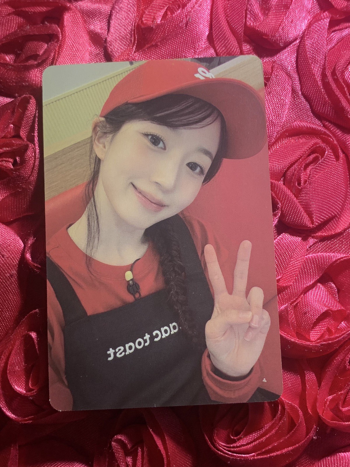 Haewon NMIXX KPOP Forward Idol Girl Goddess Photo Card Cap Red
