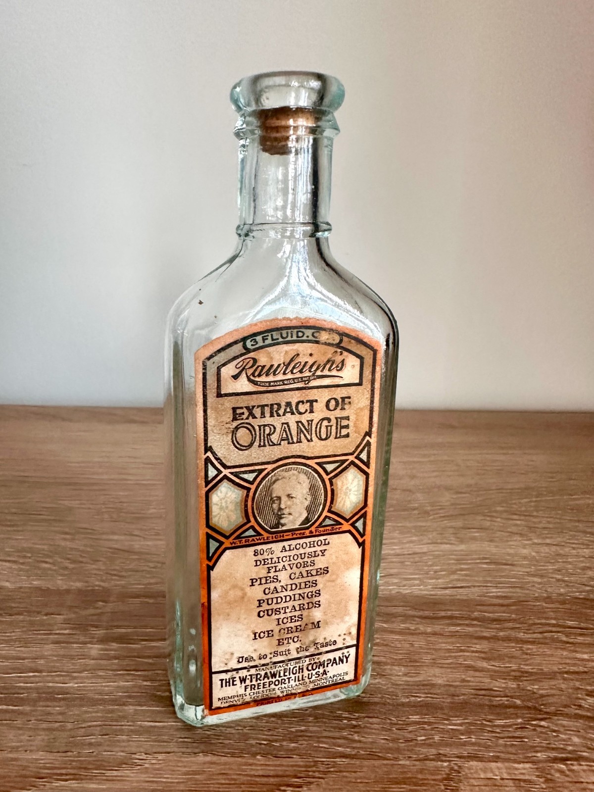 Antique Rawleigh’s Extract of Orange 3 Oz Bottle Original Label Cork 1920s