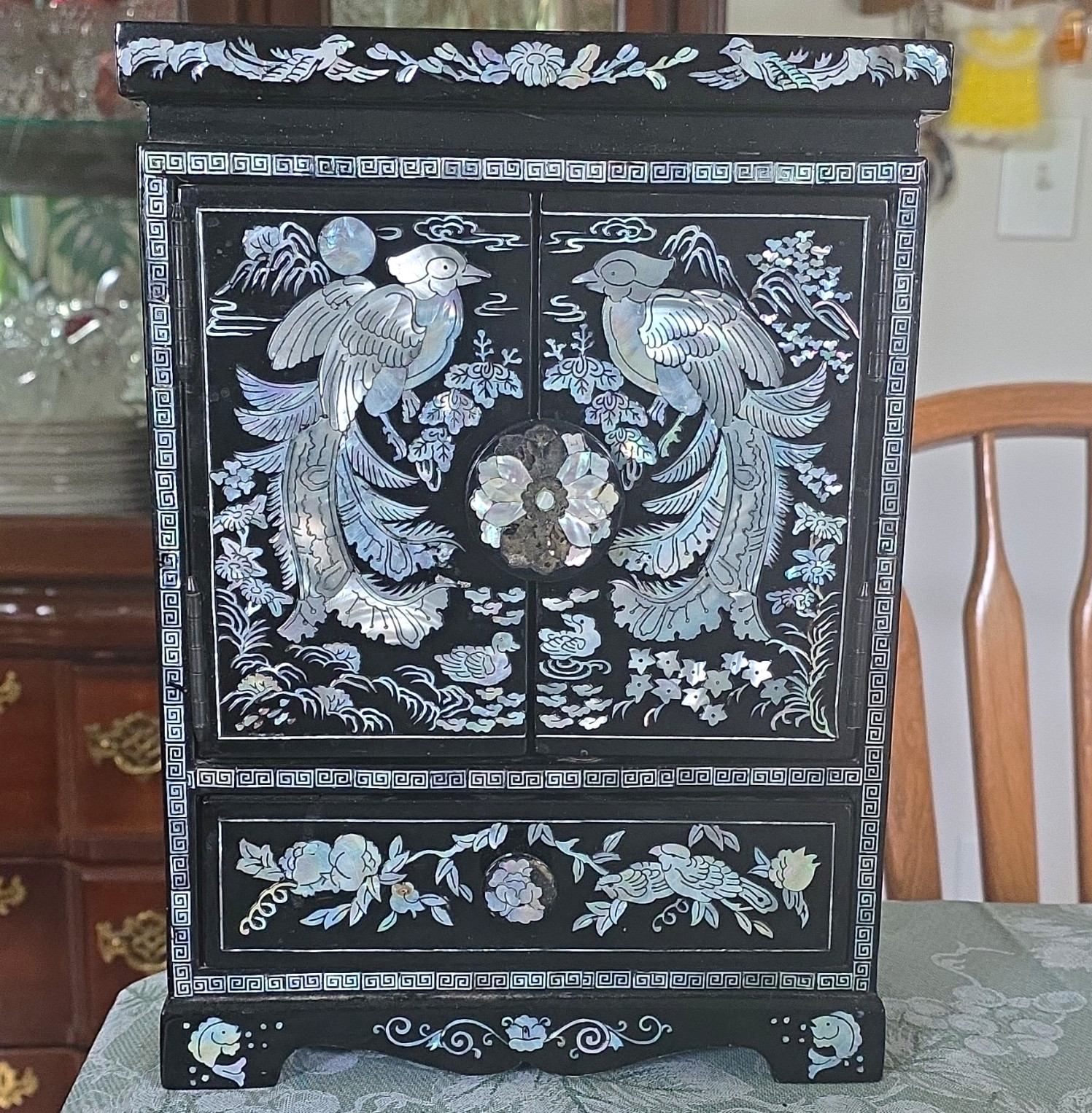 Antique Asian Oriental Black Lacquer Mother of Pearl Jewelry 4-Drawer Chest .