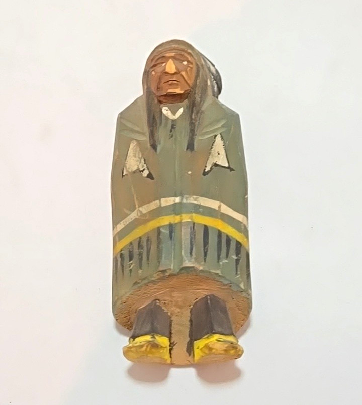 Vintage Hand Carved Wood Native American Indian Figure 4\ Vintage Hand Carved Wood Native American Indian Figure 4\