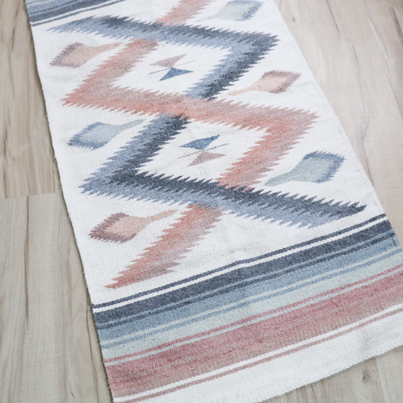 Vtg Southwestern Zapotec Style Handwoven Wool Rug 58x28 Mexican Pastels Boho Vtg Southwestern Zapotec Style Handwoven Wool Rug 58x28 Mexican Pastels Boho