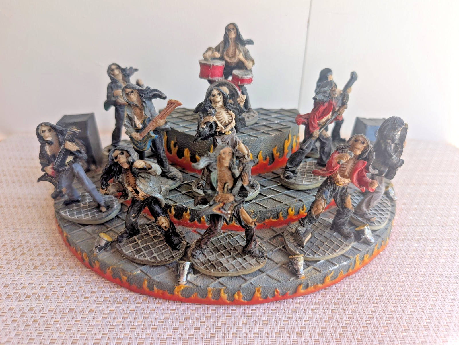 Nemesis Now One Hell of a Band Set 11 figurines and stage