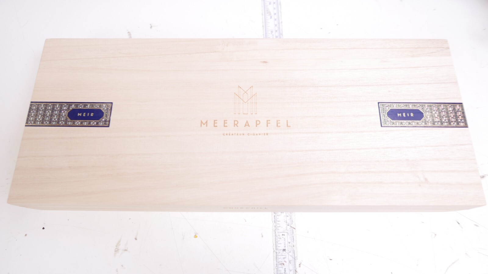 Meerapfel Createur Cigarier Churchill Meir Pyramide Wooden Cigar Box 7 X 47 Meerapfel Createur Cigarier Churchill Meir Pyramide Wooden Cigar Box 7 X 47