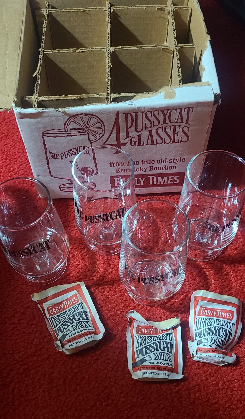The Pussycat & Bourbon 1970s Early Times Cocktail Footed Glasses Set Of 4 VTG The Pussycat & Bourbon 1970s Early Times Cocktail Footed Glasses Set Of 4 VTG
