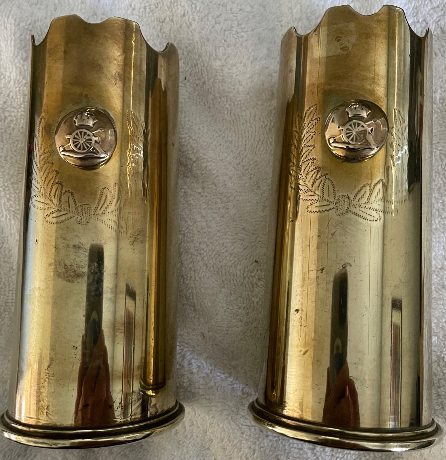 Pair Vintage WW1 Trench Art Brass Artillary Shell Vases 1919 Great Britain Pair Vintage WW1 Trench Art Brass Artillary Shell Vases 1919 Great Britain