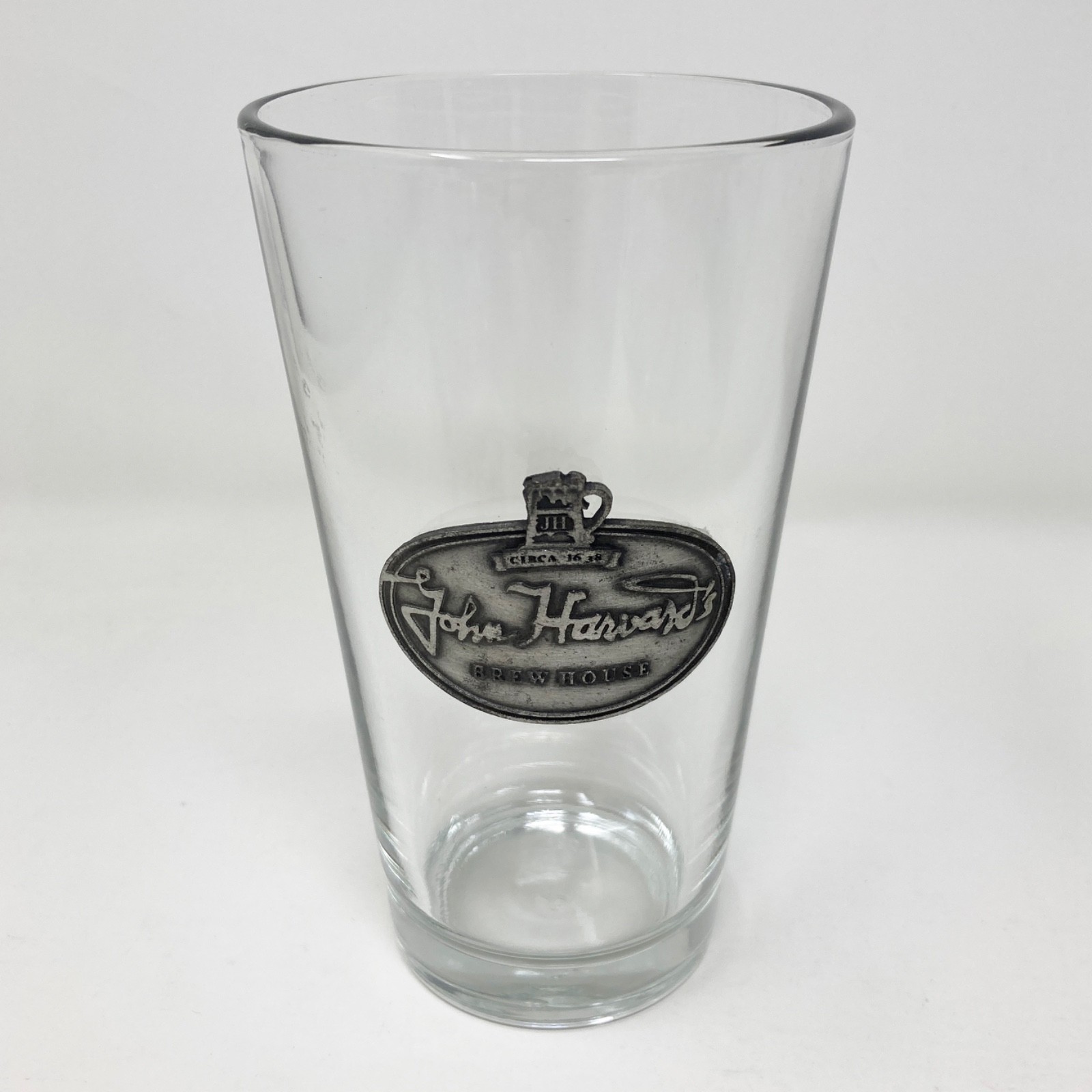 John Harvard\'s Brew House Pint Glass