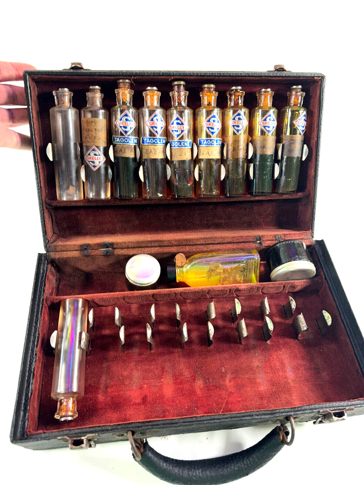 vtg Skelly Oil Salesman Sample traveling suitcase TAGOLENE display vtg Skelly Oil Salesman Sample traveling suitcase TAGOLENE display