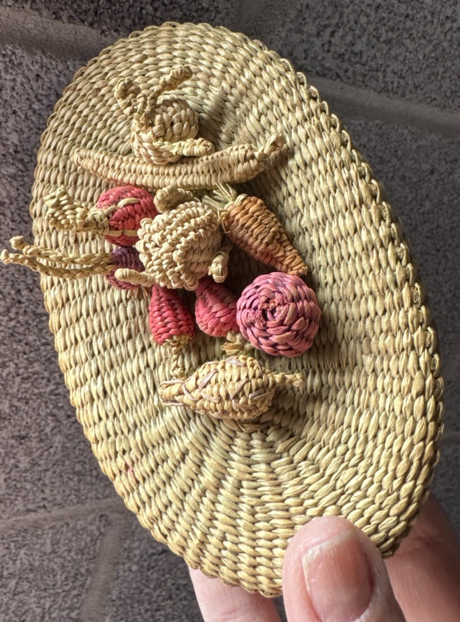 Vintage Ecuadorian? Intricate Woven Basket w Lid Miniature Woven Straw Veggies Vintage Ecuadorian? Intricate Woven Basket w Lid Miniature Woven Straw Veggies