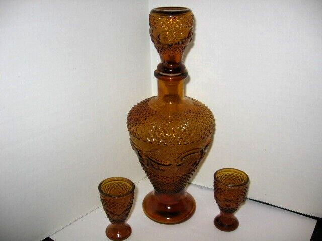 VINTAGE Amber/Brown Pressed Glass Decanter W/ Stopper and 2 Cordial Glasses