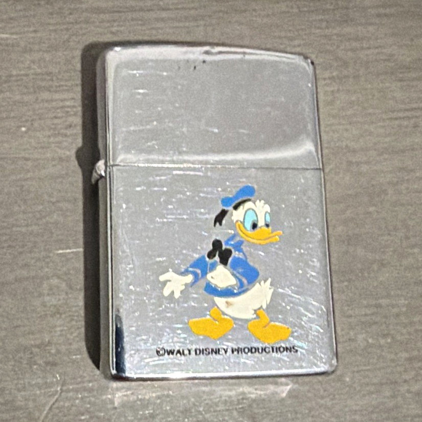 Vintage 1975 Donald Duck Zippo Lighter