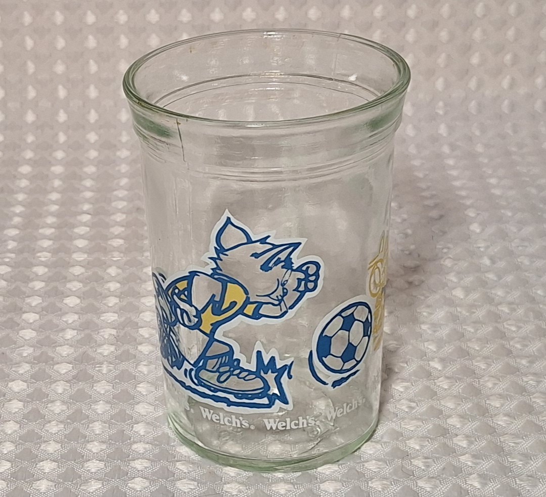 Vintage 1991 Tom & Jerry Soccer Welch\'s Jelly Jar Glass Cup Turner Entertainment