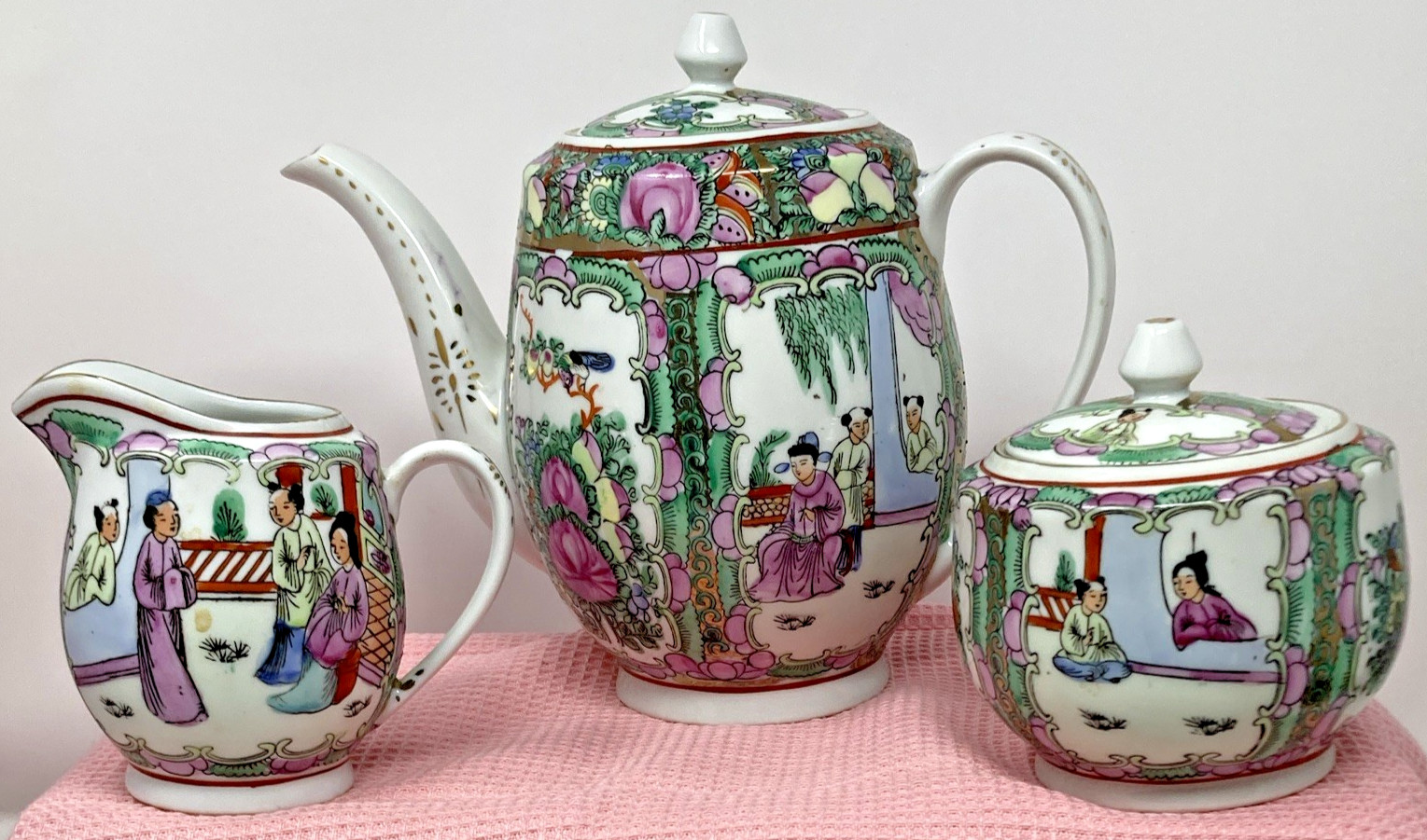 Chinese Famille Rose Medallion Porcelain Teapot Creamer & Covered Sugar set EUC Chinese Famille Rose Medallion Porcelain Teapot Creamer & Covered Sugar set EUC