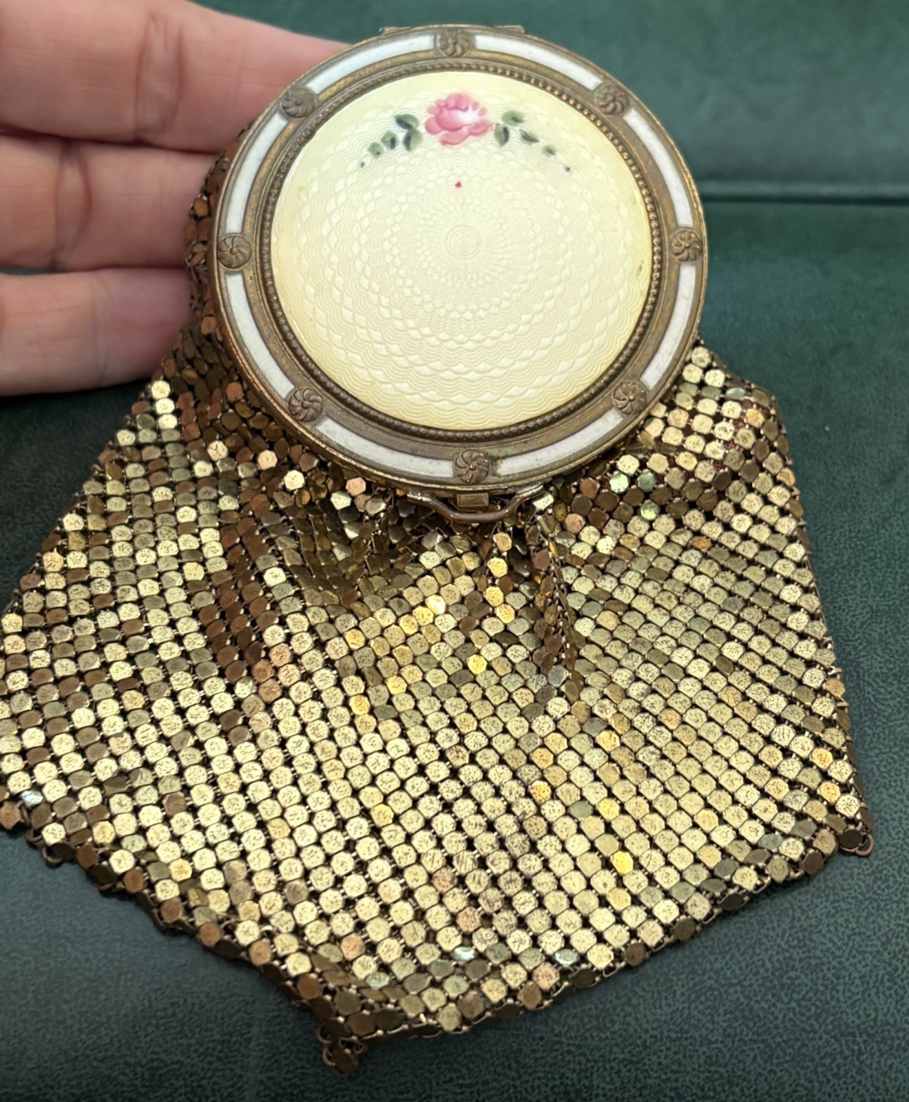 Vtg Evans Mayfair Gold Mesh Compact Powder/Blush Evening Clutch Enamel Art Deco