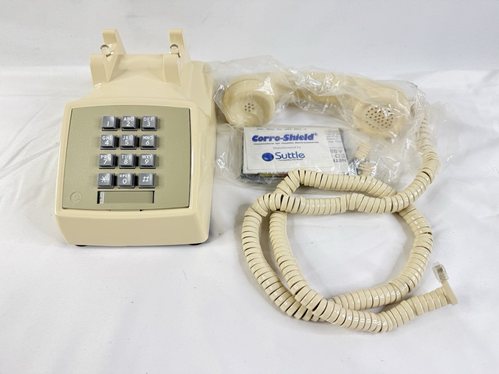 Western Electric “Ivory” Traditional Table Phone NOS 2500-DM-50 Cords Used
