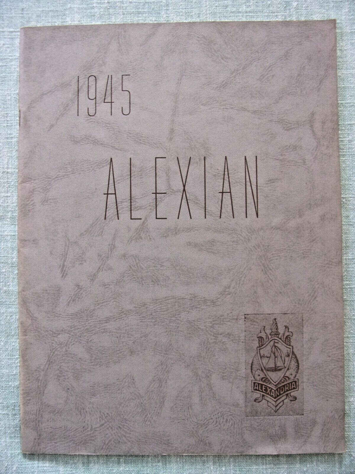 1945 ALEXANDRIA MINNESOTA CENTRAL HIGH SCHOOL ALEXIAN YEARBOOK ANNUAL