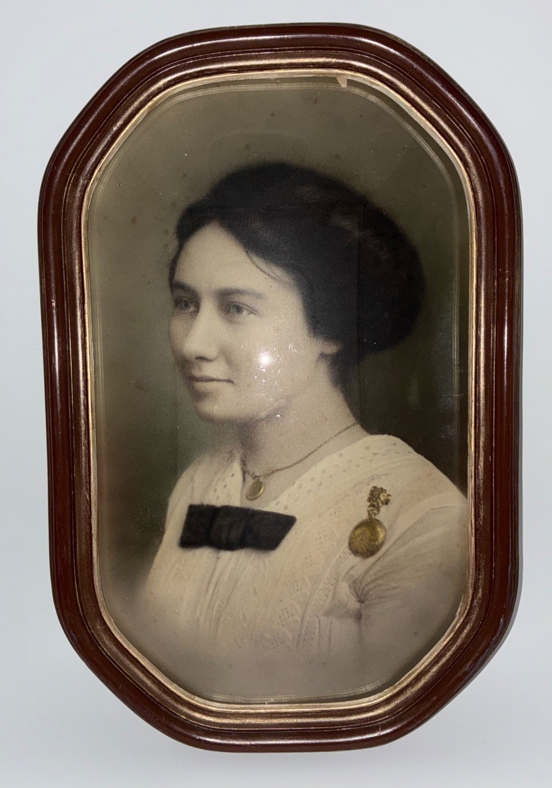 Antique Oval Bubble Convex Glass Frame Woman Portrait Circa Early 1900s 11 x 17