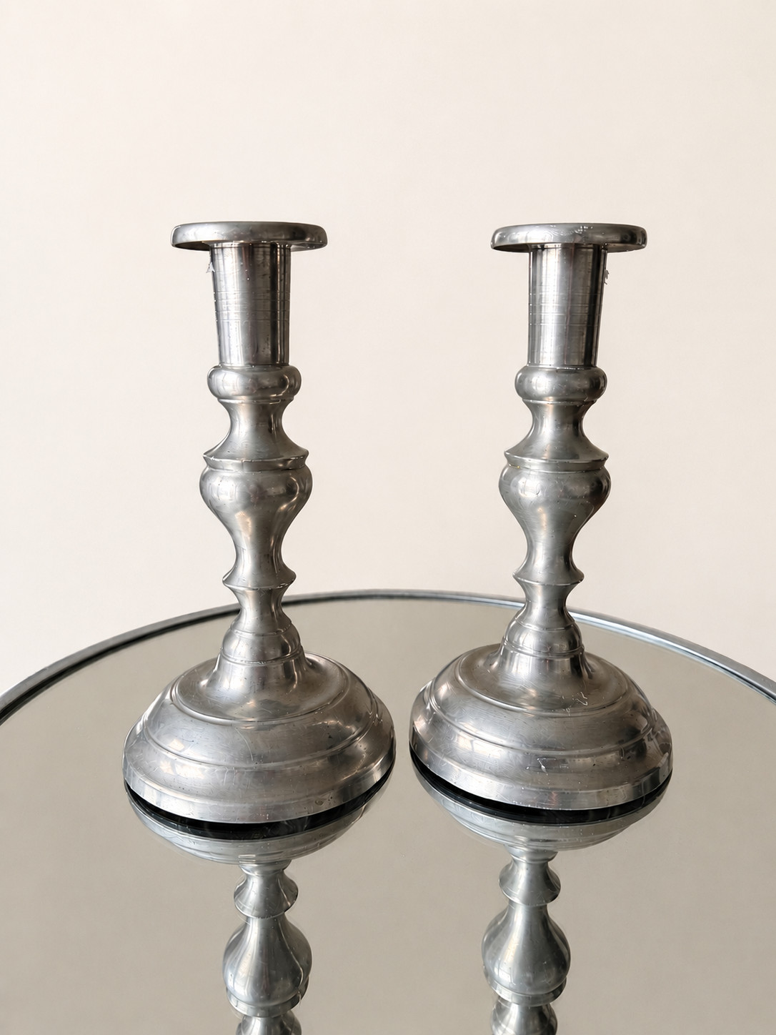 Vintage Woodbury Pewterers Pewter Candlesticks Pair 7” Colonial Candle Holders