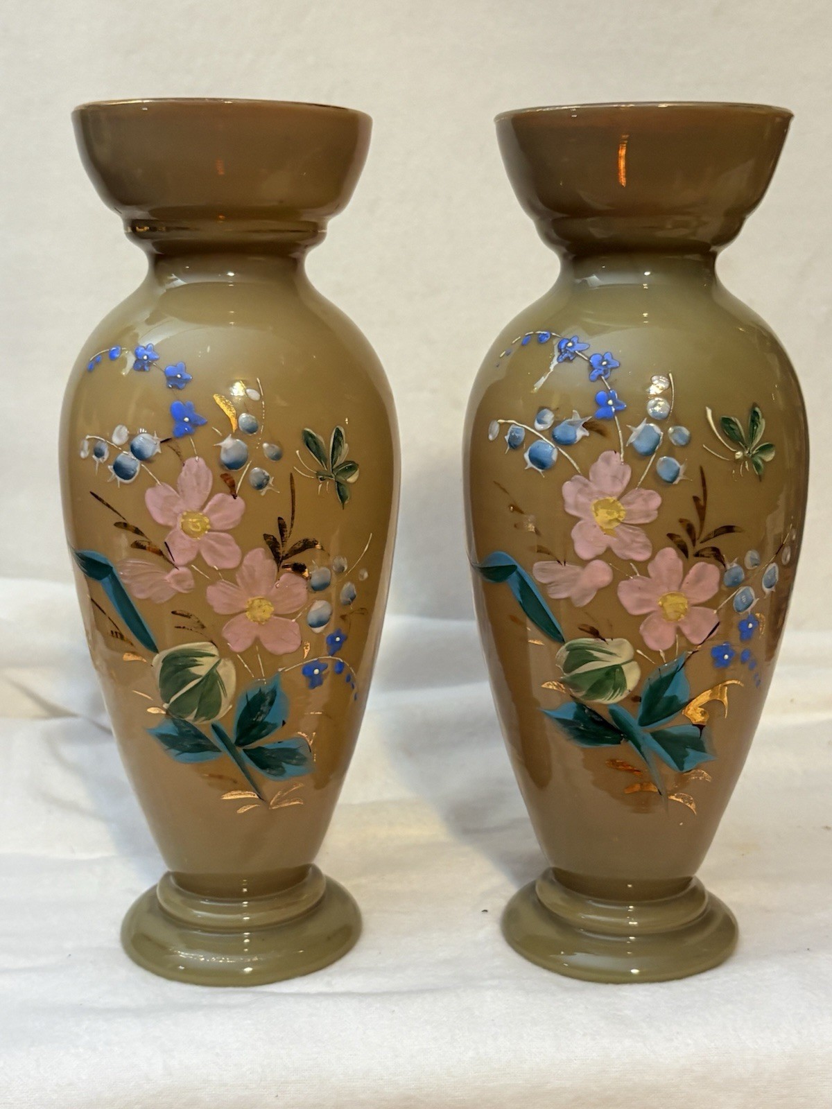 Pair Antique Victorian Bristol Glass Vases Clam Broth Fireglow Hand Painted 10