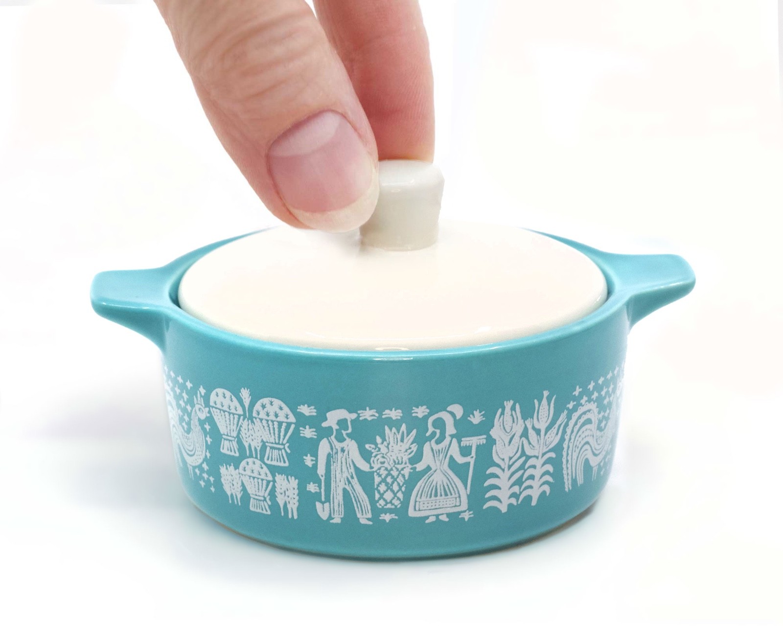Butterprint Inspired Mini Ceramic Trinket Box 3.5” Turquoise Vintage Style Butterprint Inspired Mini Ceramic Trinket Box 3.5” Turquoise Vintage Style