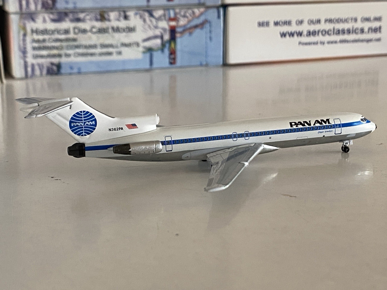 Aeroclassics Pan Am Pan American World Airways Boeing 727-200 1:400 N362PA