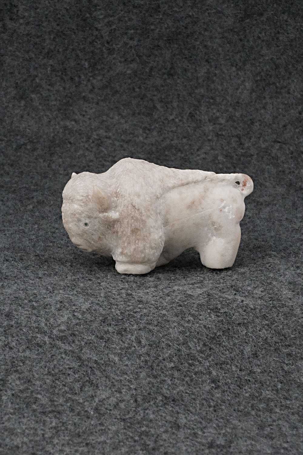 Buffalo Navajo Fetish Carving - Ron Goodluck Buffalo Navajo Fetish Carving - Ron Goodluck