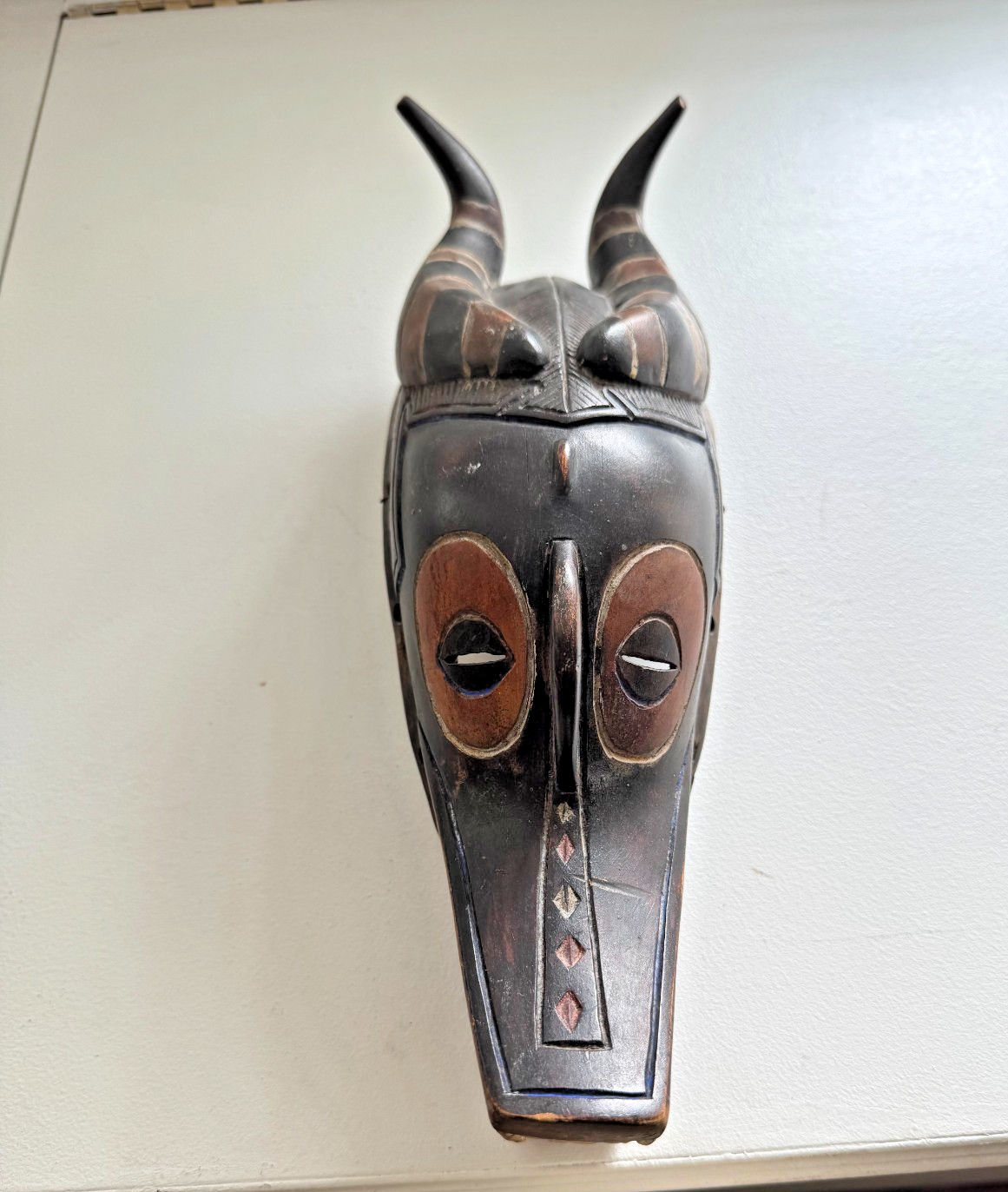 Authentic Vintage Senufo African Antelope Mask – Hand Carved Wood, Côte d’Ivoire Authentic Vintage Senufo African Antelope Mask – Hand Carved Wood, Côte d’Ivoire