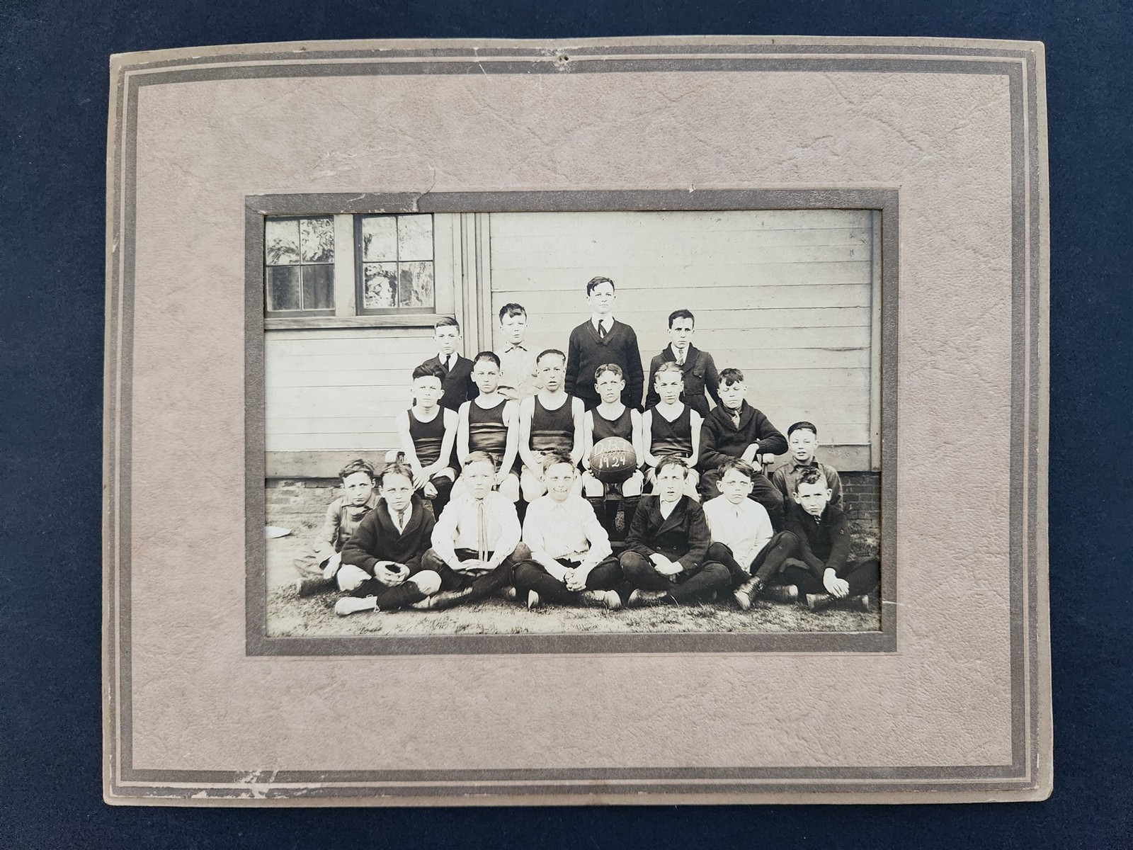 1924 antique DOVER nh ELEMENTARY SCHOOL dbt? BASKETBALL group PHOTO uniforms