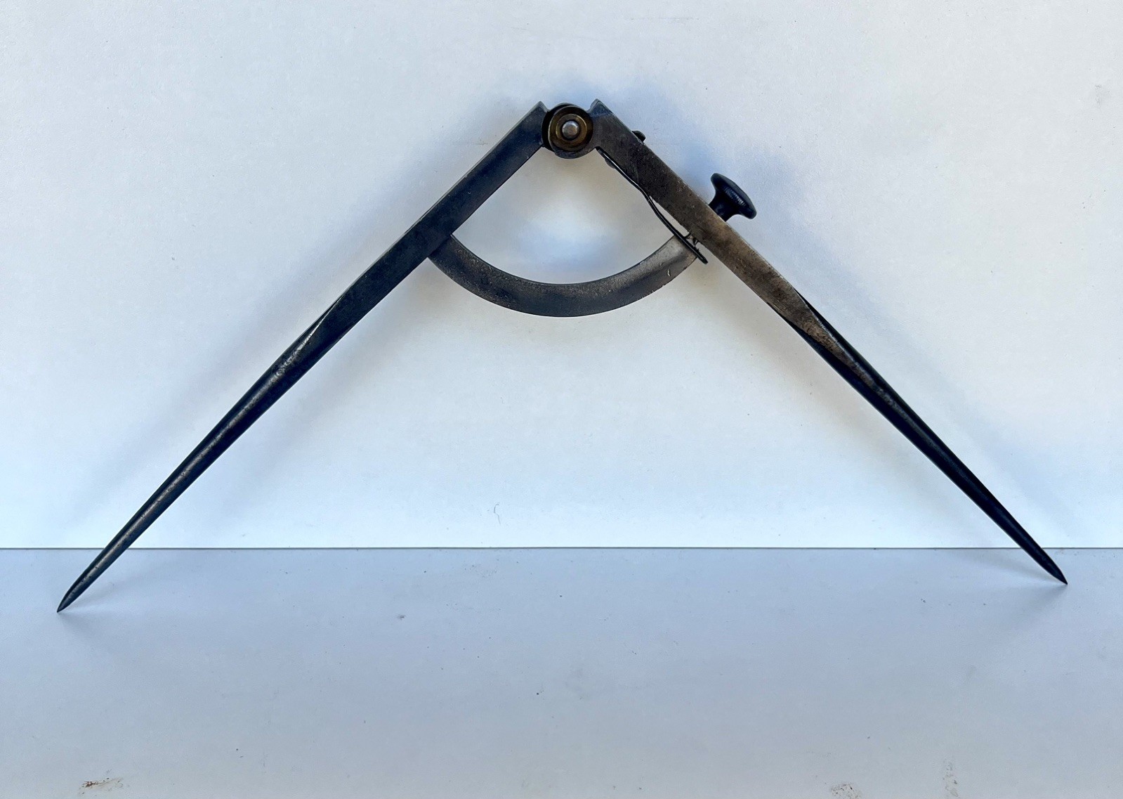 Vintage WM Johnson Wing Divider Compass 8” Tempered Steel Riveted Brass Joint