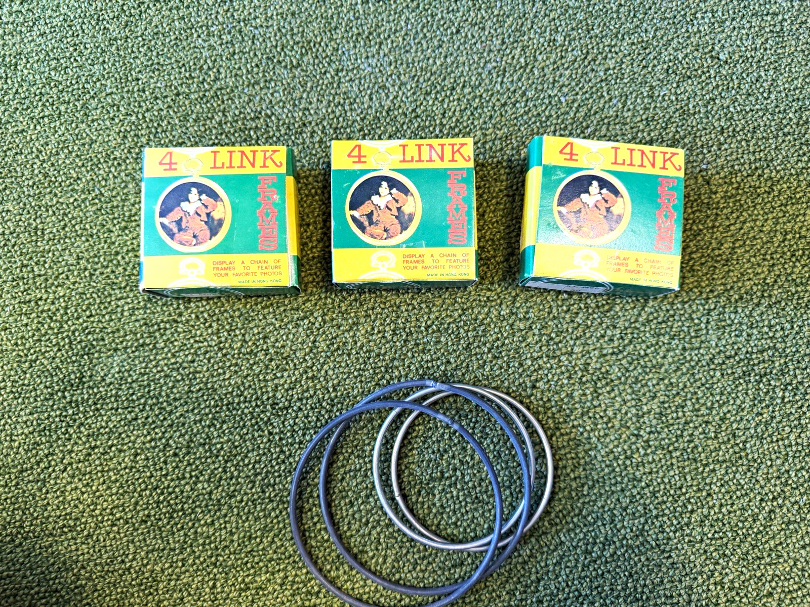 NOS 1950s 4-Link Circular Metal Photo Frame Chain, Pocket Watch Style, 4 Photos