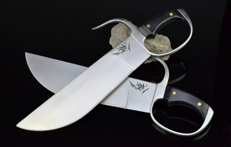 Handcrafted Damascus Steel Wing Chun Butterfly Swords with Leather Sheaths Handcrafted Damascus Steel Wing Chun Butterfly Swords with Leather Sheaths