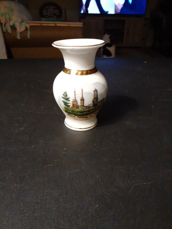 Vintage RW Rudolf Wachter Bavaria Small Porcelain Vase; Taurus Scene Vintage RW Rudolf Wachter Bavaria Small Porcelain Vase; Taurus Scene