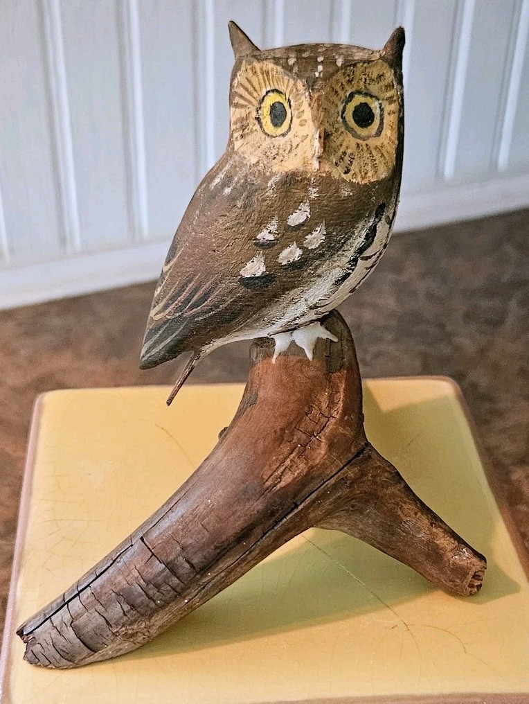 Peter Peltz Hand Carved Wood Painted Screech Owl Folk Art  4 1/2
