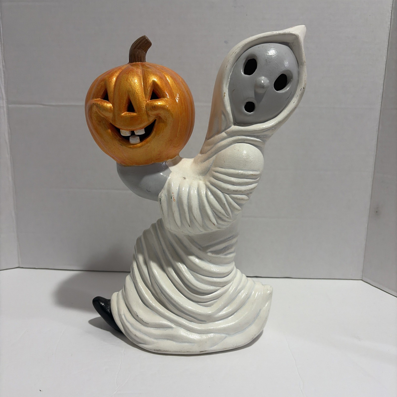 Vintage Ceramic Ghost With Pumpkin 12\ Vintage Ceramic Ghost With Pumpkin 12\